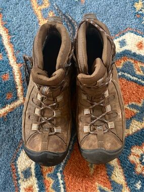 KEEN Targhee II Mid Waterproof hiking boots